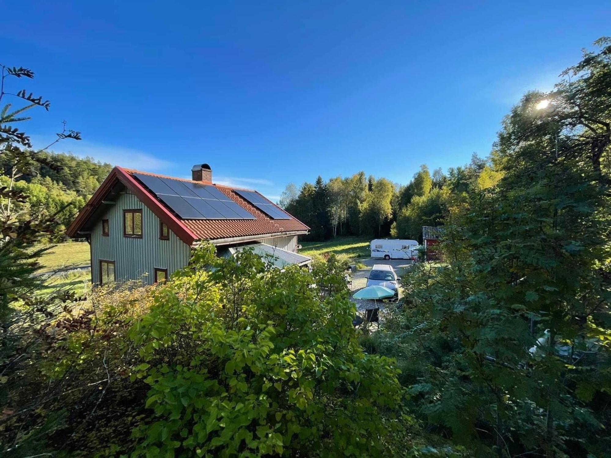 Charmigt Aeldre Hus, Laddbox 22 Kw, 5 Bil-Minuter Till Bad Strömstad Buitenkant foto