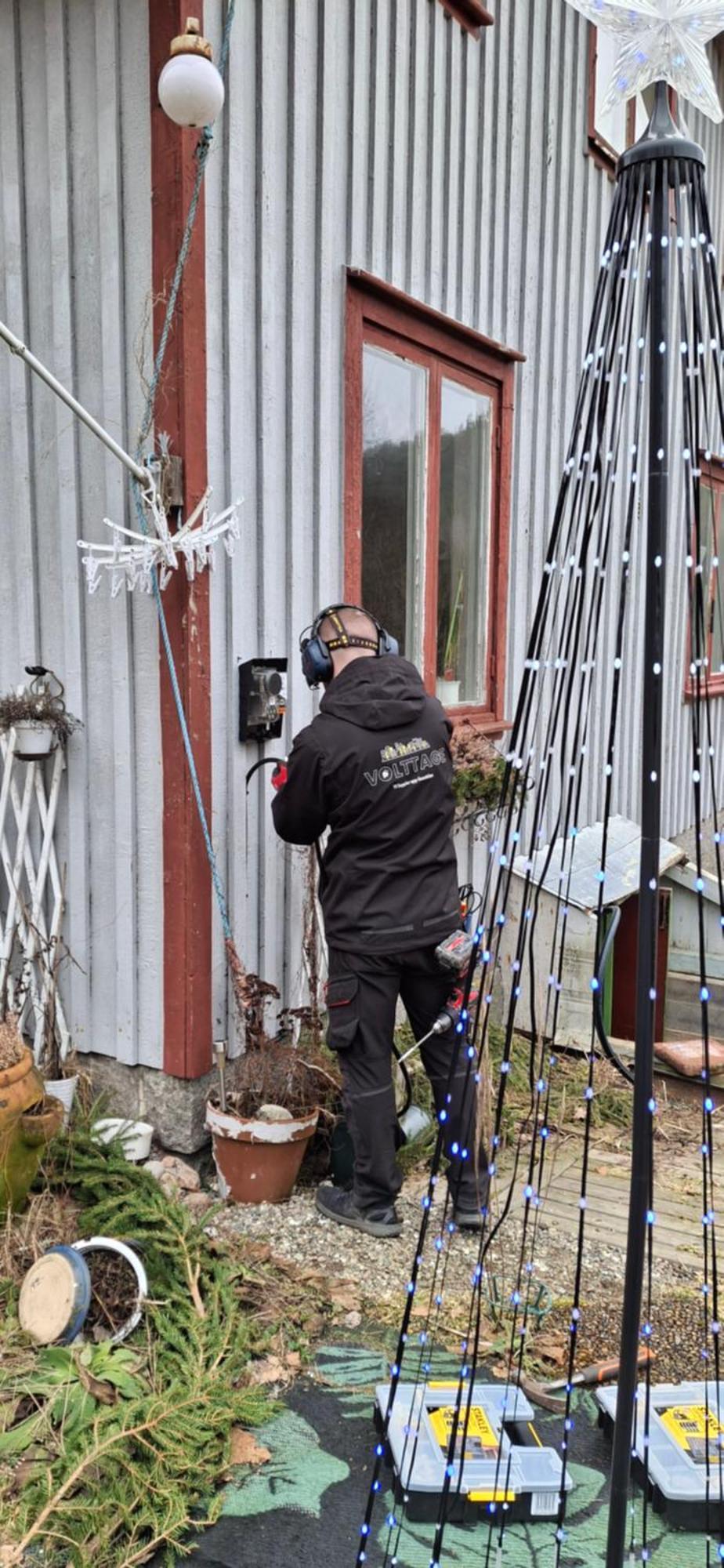 Charmigt Aeldre Hus, Laddbox 22 Kw, 5 Bil-Minuter Till Bad Strömstad Buitenkant foto